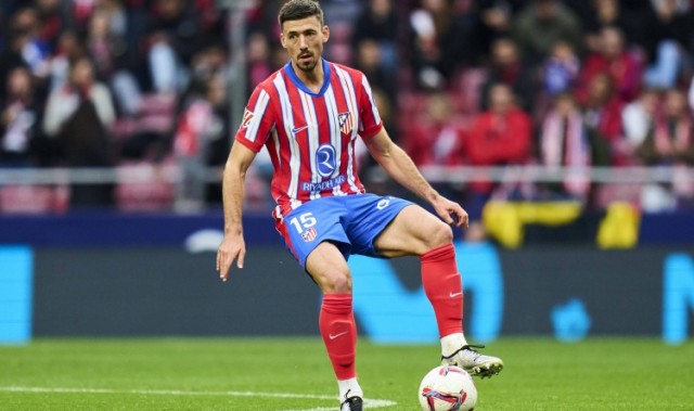 世体：朗格莱伤愈复出参加合练，但仍不能确定能否出战周末比赛