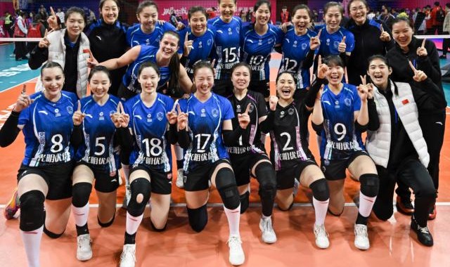 亚洲冠军联赛-上海女排时隔二十五载再登顶 联赛新人崭露头角